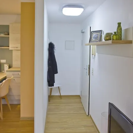 Strandhaus Moenchgut Ferienwohnung 13 Mit Sauna- Und Schwimmbadnutzung Im Ahoi Sellin *